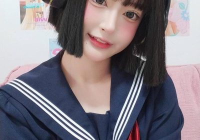 佳佳好难啊被t恤封印，领略独特摄影的视觉冲击