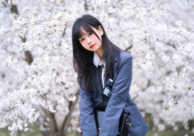 萌芽儿o0别骂了，我的作品像一块宝石般耀眼夺目