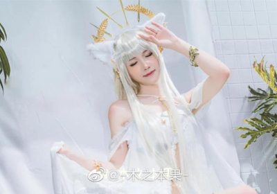 木之本果下班回家后，分享带有故事和情感的cos作品照片，让你感受到别样的世界。