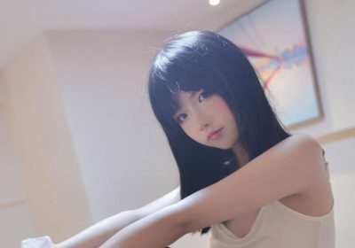 万人迷coser的“像个傻依图片”独家原创，耐人寻味