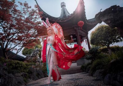 露儿大魔王的微博cos作品图-集，带你进入神秘世界