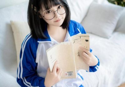 七月喵子jk壁纸，用这些照片点亮你的屏幕
