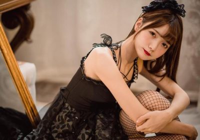kyokyo沉迷汉堡王的摄影照片无删原图，高清晰度呈现