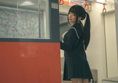 蠢沫沫身体检查中：摄影作品人像系列，细腻呈现每个灵魂的美。