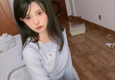 倦倦喵微博超话，一套优美的图片包，带你走进仲夏花园。