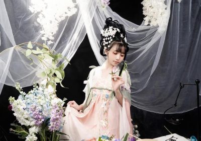 天籁之音，喵小吉cos全集下载闪耀着独特的美丽画面。
