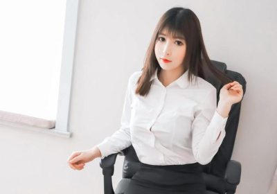 赏析雯粥粥ti的艺术之美，一幅图片道尽TA的世界观。