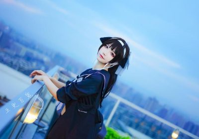 五更百鬼兔女郎美丽图摄影分享，唯美的背景和华丽的服装让你身临其境。