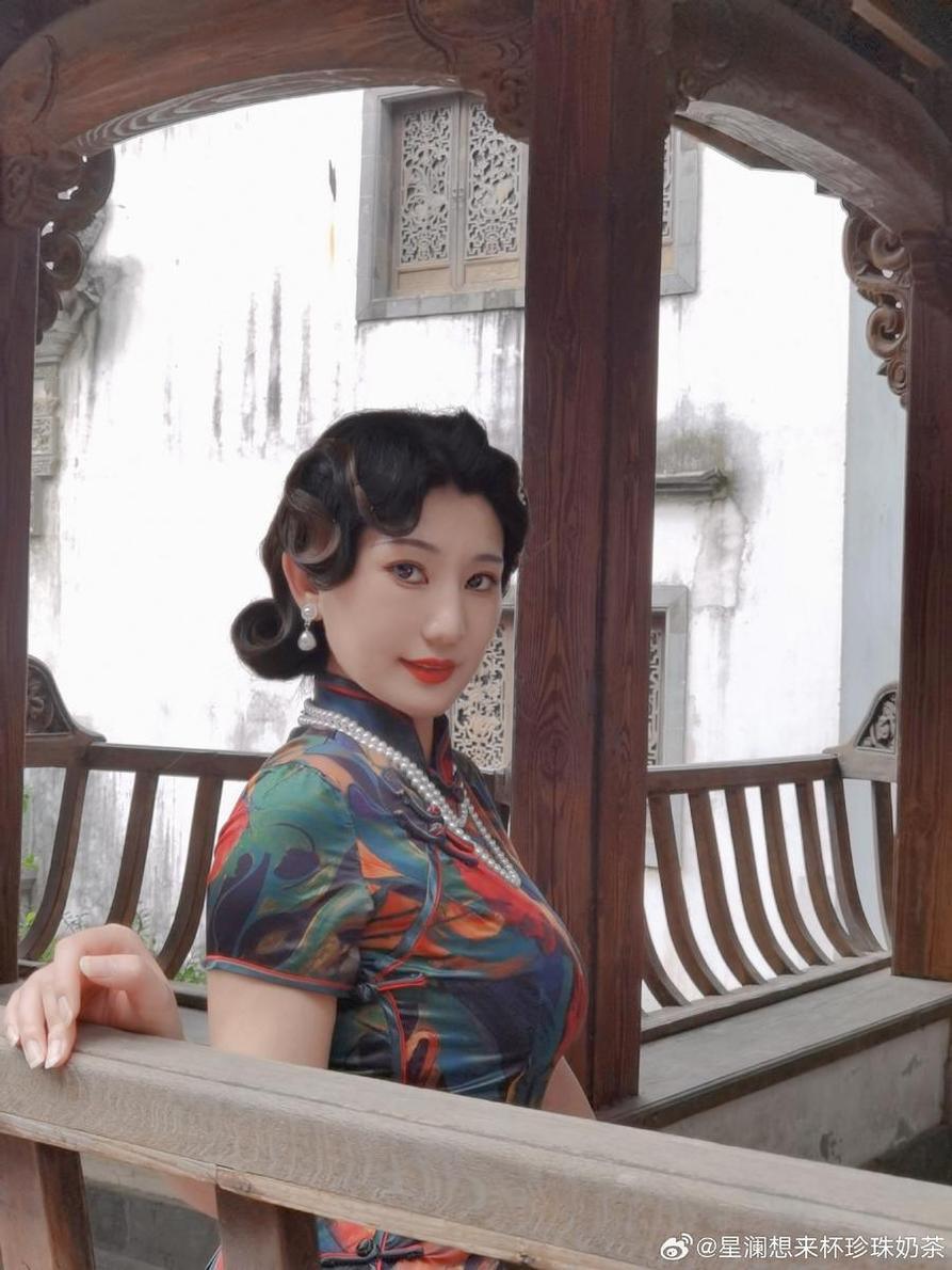 魅惑美丽图,星澜是澜澜奶光僵尸娘在黑暗中苏醒 魅惑美丽图,星澜是澜澜奶光僵尸娘在黑暗中苏醒