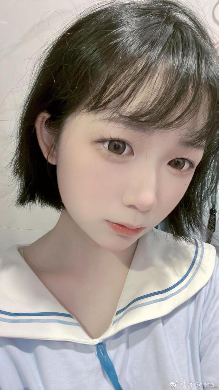 化身圣女的樱落酱cos圣路易斯,原图震撼上线 化身圣女的樱落酱cos圣路易斯,原图震撼上线