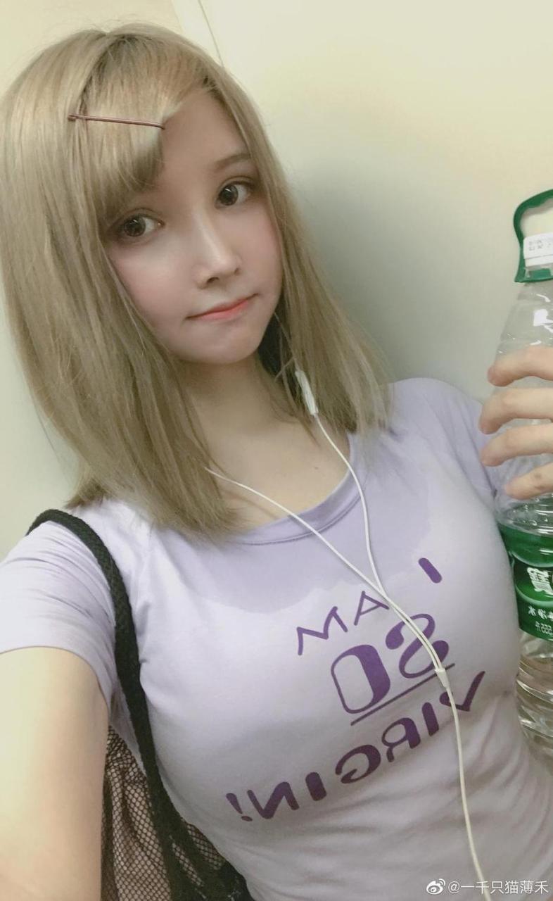 摄影师一千只猫薄禾豹猫发布的最新照片，惊艳全场