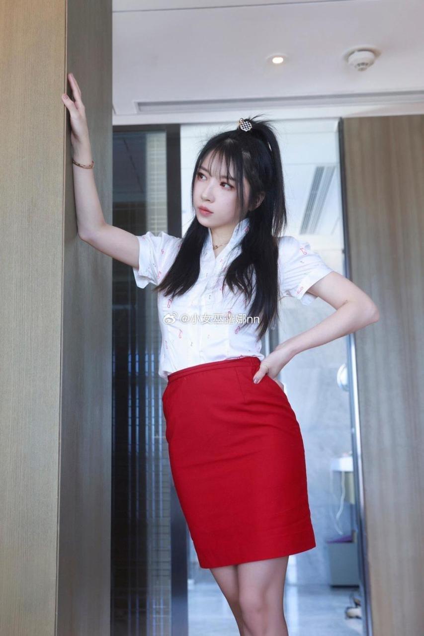 这份小巫女露娜美丽图图片包将带你领略她的魅力 这份小巫女露娜美丽图图片包将带你领略她的魅力