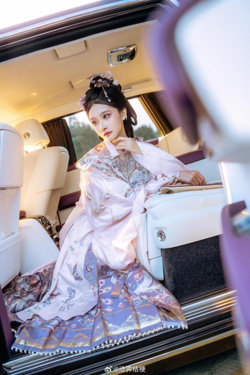 沧霁桔梗个人介绍:你不得不看的绝美丽图片,全部都在这里 沧霁桔梗个人介绍:你不得不看的绝美丽图片,全部都在这里