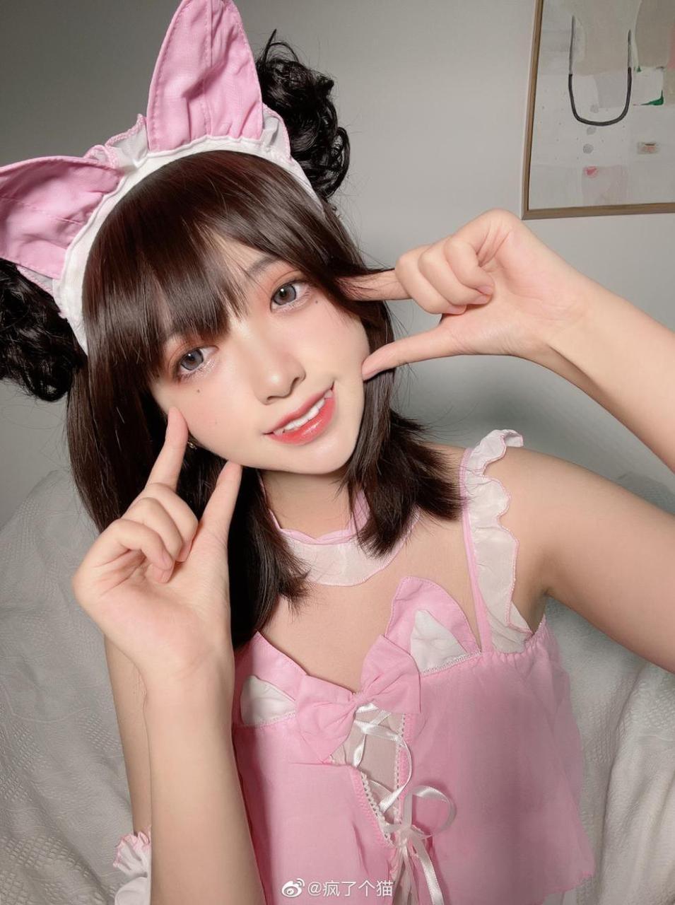 疯了个猫coser摄影作品:枫叶红如火,少女清新如风 疯了个猫coser摄影作品:枫叶红如火,少女清新如风