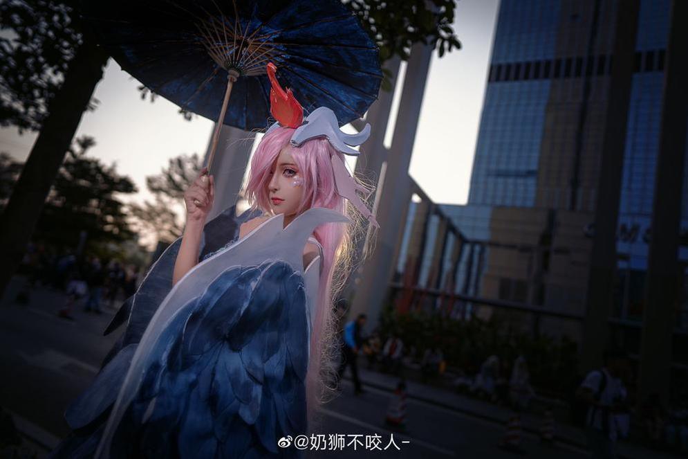 奶狮不咬人cos狼与香辛料:集齐全套美照,难以抗拒的诱惑 奶狮不咬人cos狼与香辛料:集齐全套美照,难以抗拒的诱惑