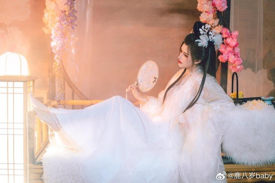 微博鹿八岁异域少女:这组照片是我拍过的最好看的 微博鹿八岁异域少女:这组照片是我拍过的最好看的