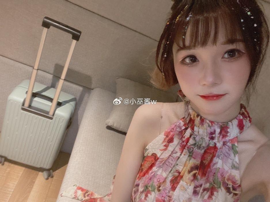 小巫酱w口的唯美作品赏析 小巫酱w口的唯美作品赏析