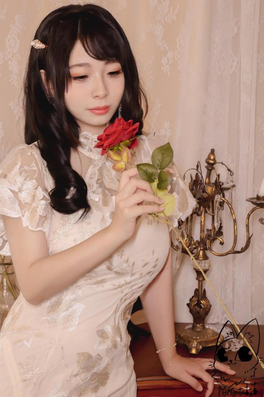 瞬间定格的美丽图,韶陌陌的微博左右难舍 瞬间定格的美丽图,韶陌陌的微博左右难舍