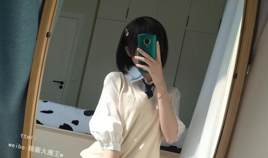 瑜伽服眼酱大魔王的最新图片包,不看绝对后悔 瑜伽服眼酱大魔王的最新图片包,不看绝对后悔