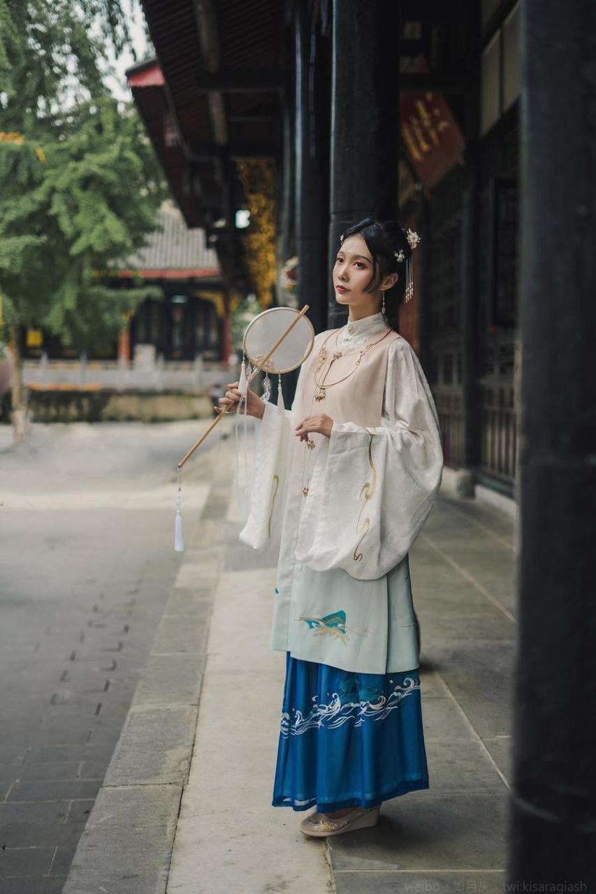 匠心之作:coser如月灰的原图大公开 匠心之作:coser如月灰的原图大公开