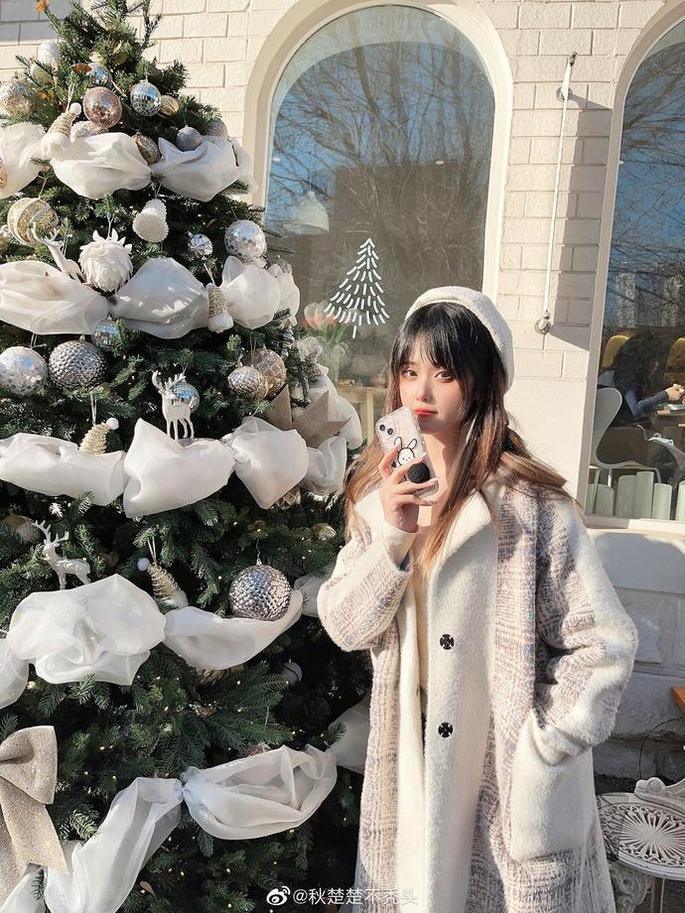 魅力无限的秋楚楚女皇cos摄影照片,一秒沦陷 魅力无限的秋楚楚女皇cos摄影照片,一秒沦陷
